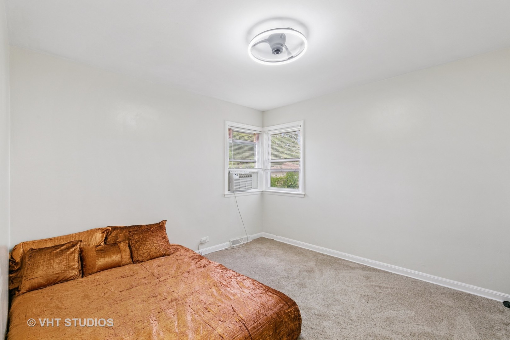 4613 S Laramie Avenue, Chicago, IL 60638