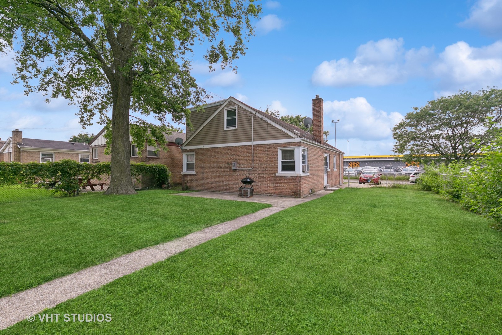 4613 S Laramie Avenue, Chicago, IL 60638
