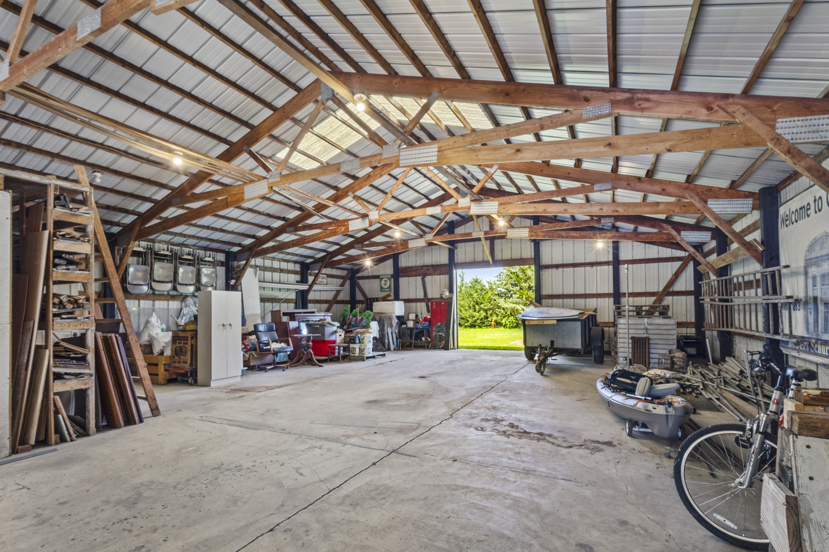 303 Esson Farm Road, Grant Park, IL 60940