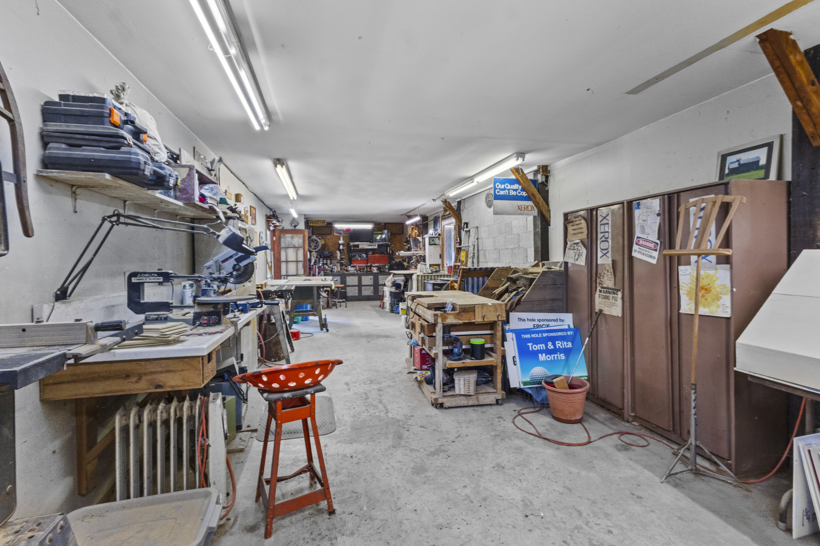 303 Esson Farm Road, Grant Park, IL 60940