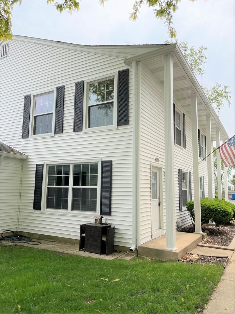 1279 Prairie Avenue #C, Glendale Heights, IL 60139