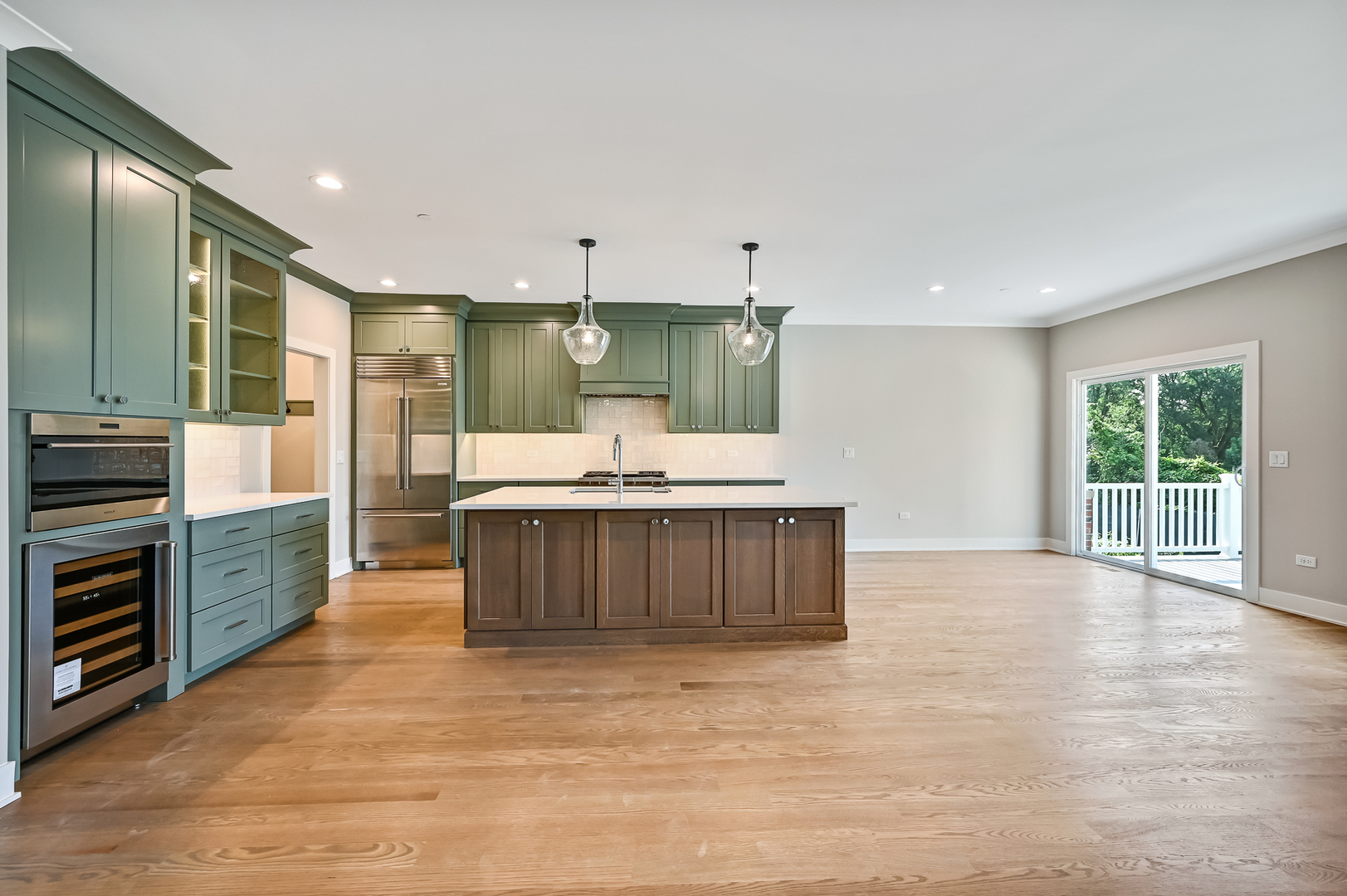 131 Harding Court, Glen Ellyn, IL 60137
