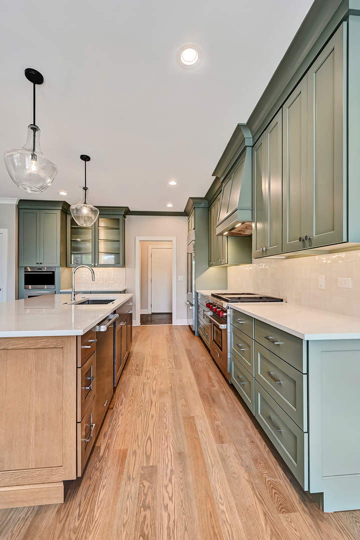 131 Harding Court, Glen Ellyn, IL 60137