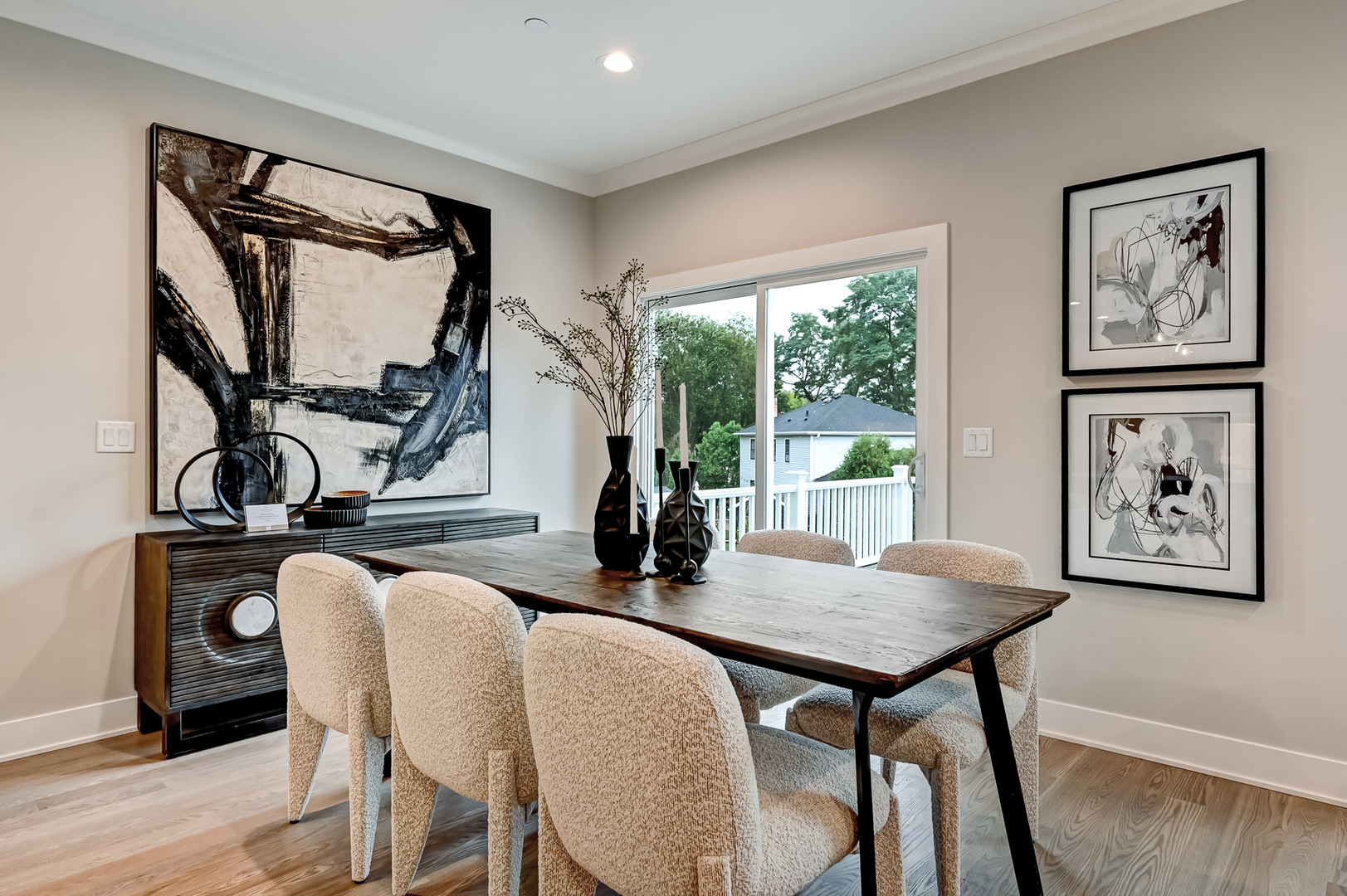 131 Harding Court, Glen Ellyn, IL 60137