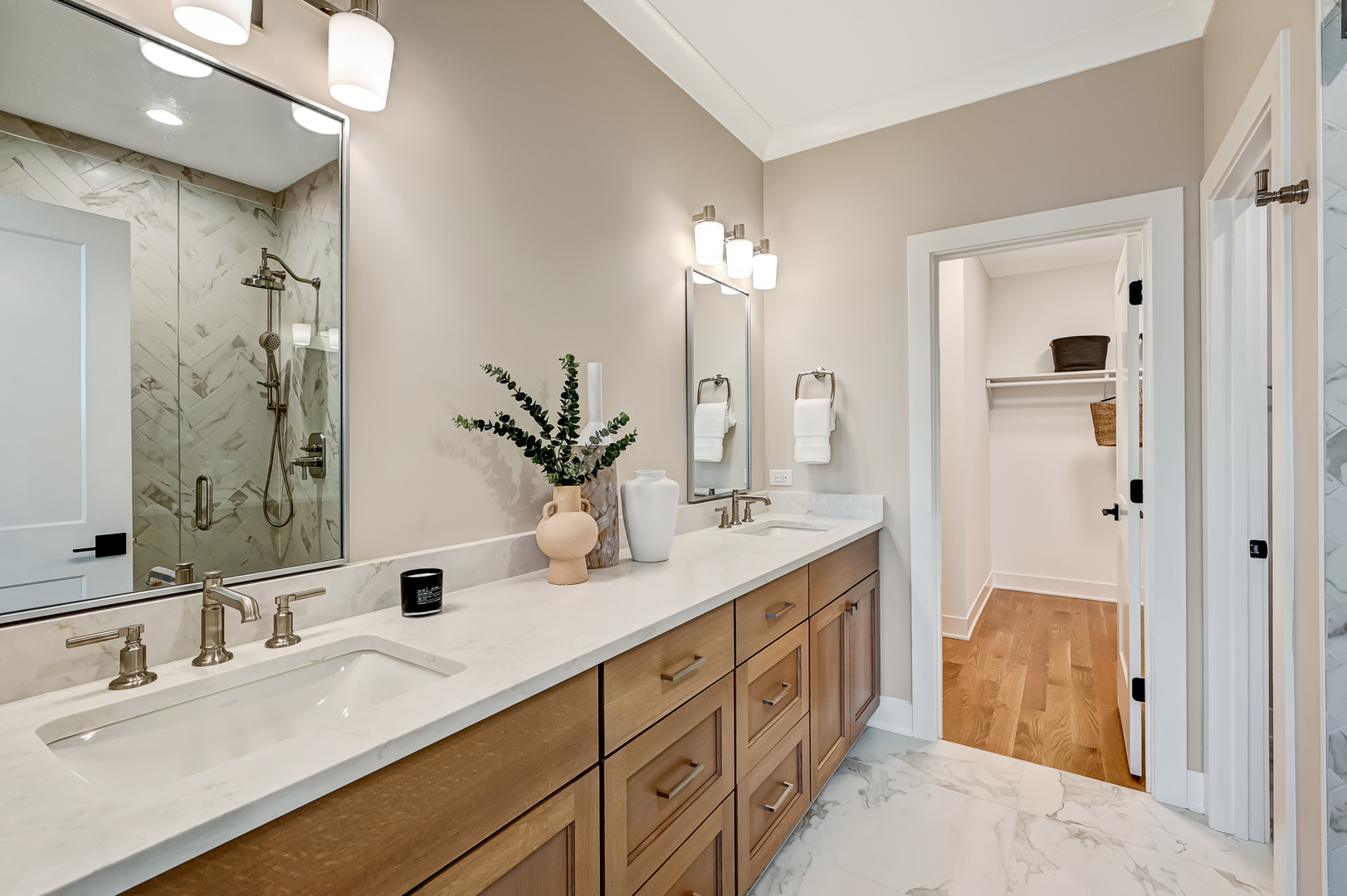 129 Harding Court, Glen Ellyn, IL 60137