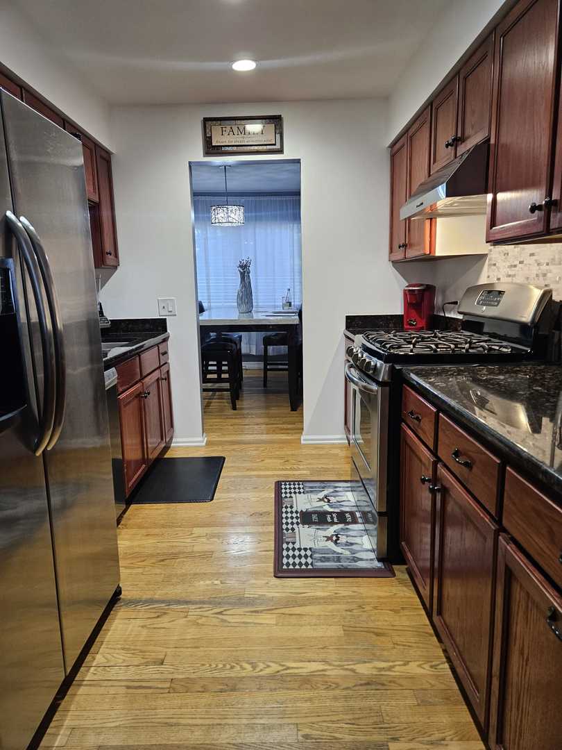 441 Commanche Trail, Wheeling, IL 60090
