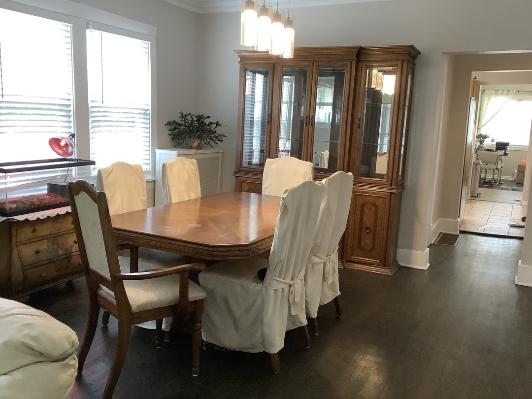 8518 Rockefeller Avenue, Brookfield, IL 60513
