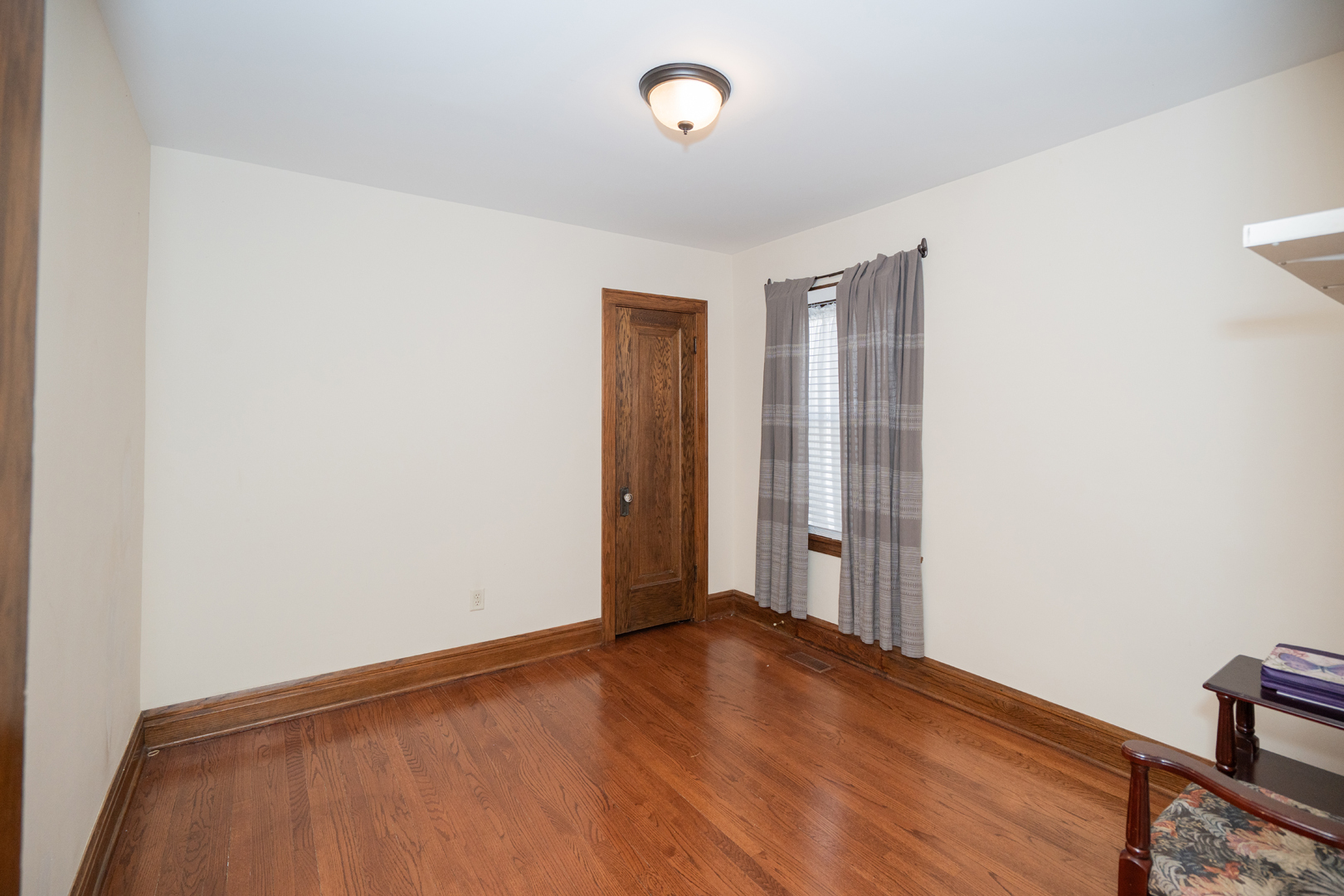 2440 OAK PARK Avenue, Berwyn, IL 60402