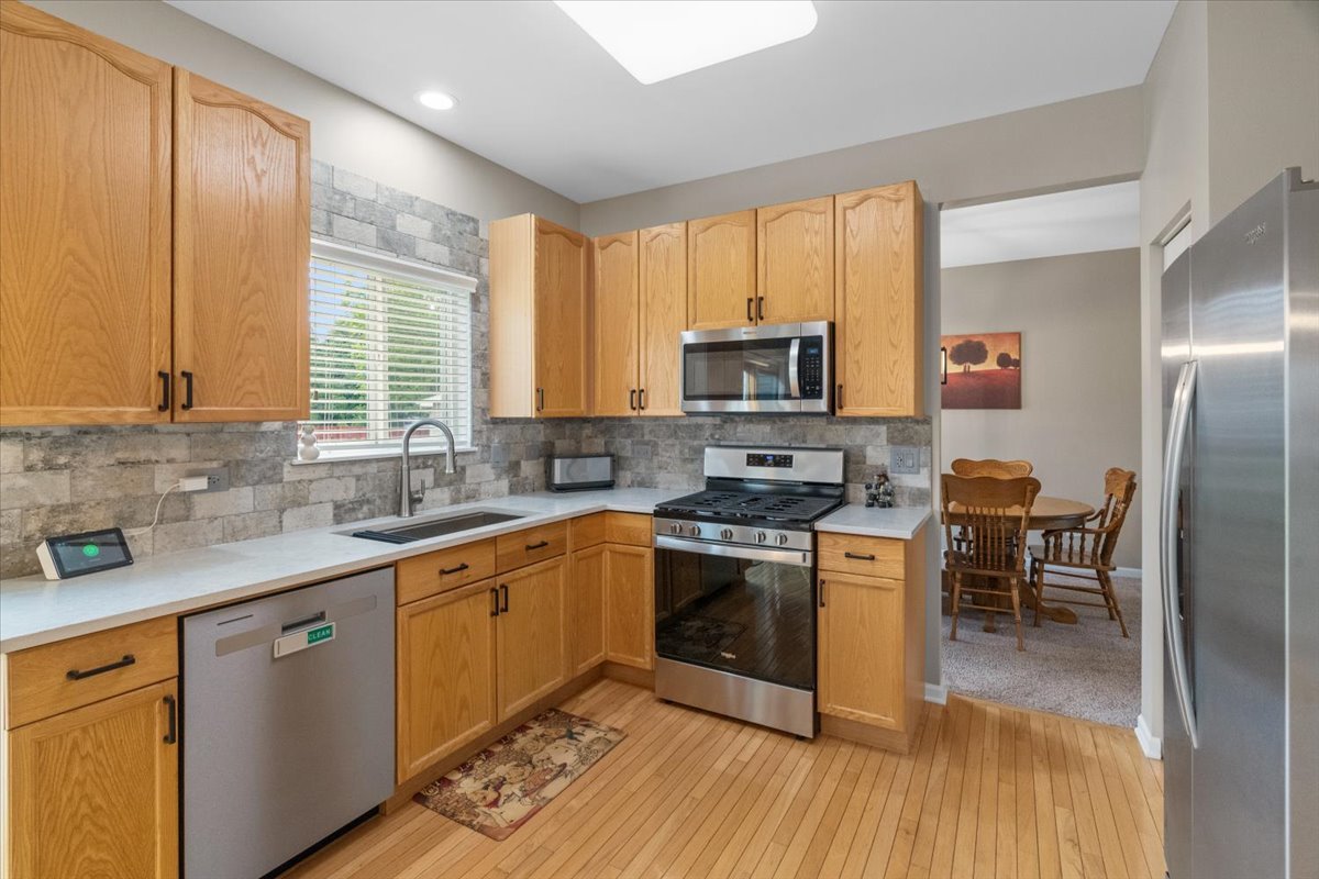 32526 Pilgrims Court, Lakemoor, IL 60051