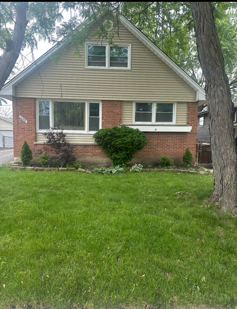 16827 Glen Oaks Drive, Country Club Hills, IL 60478