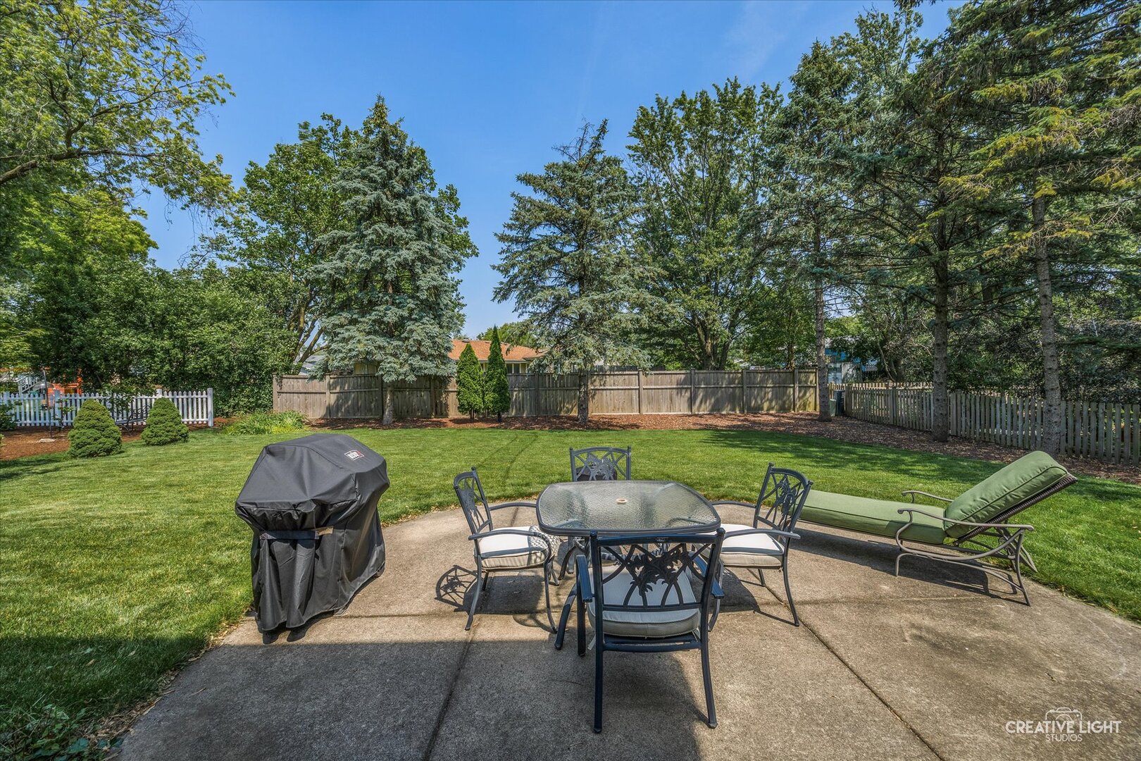 1903 Brentwood Lane, Wheaton, IL 60189