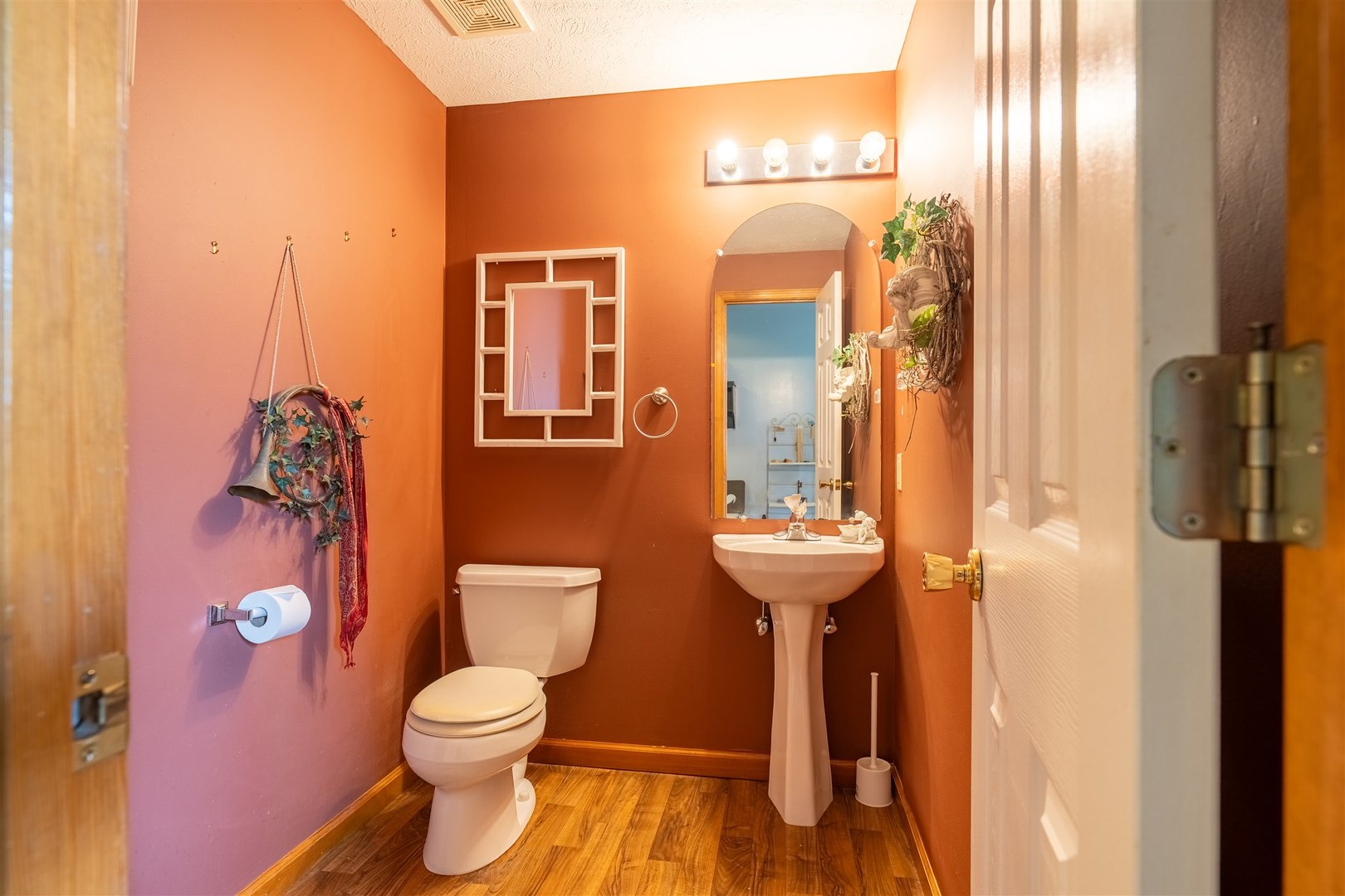 67 Oak Park Road, Bloomington, IL 61701