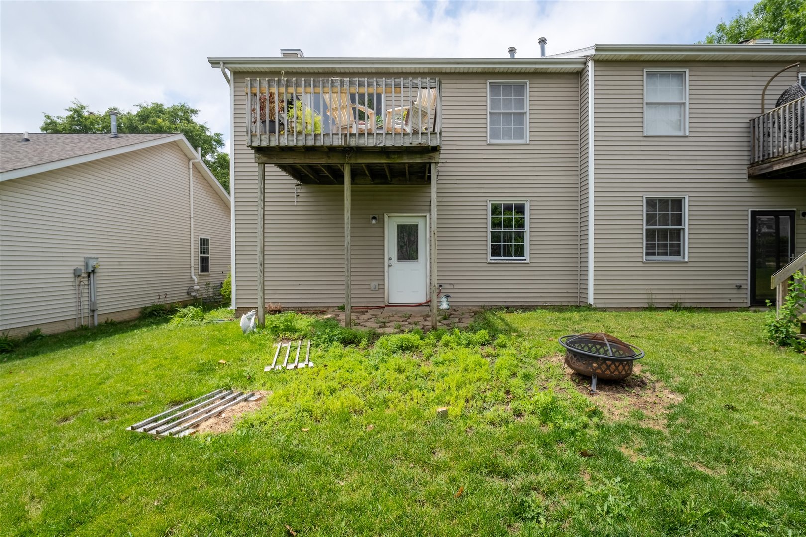 67 Oak Park Road, Bloomington, IL 61701