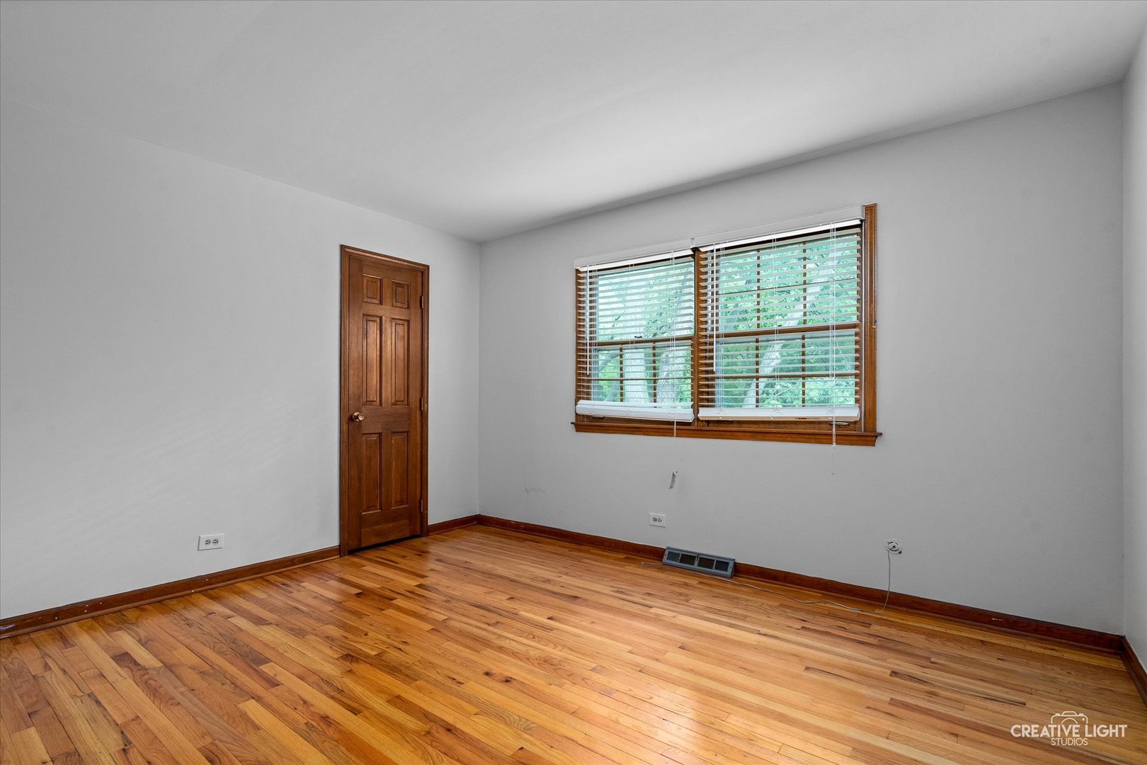 519 Hamilton Drive, Wheaton, IL 60189