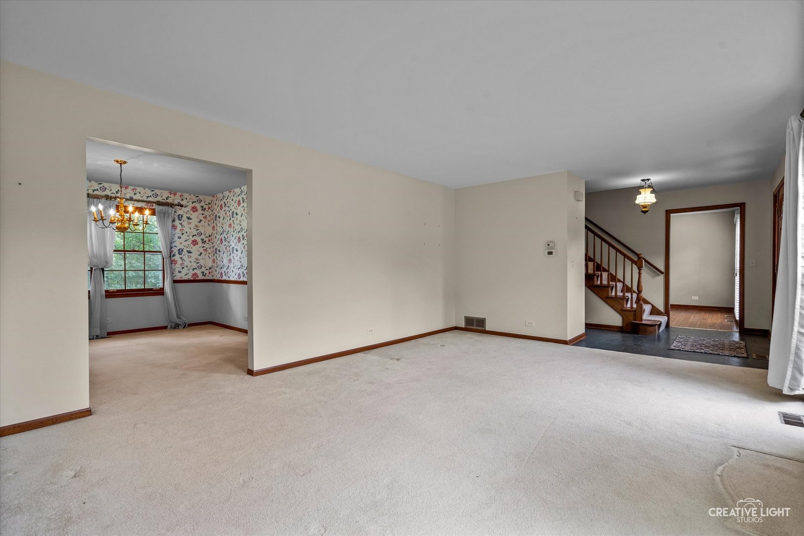 519 Hamilton Drive, Wheaton, IL 60189