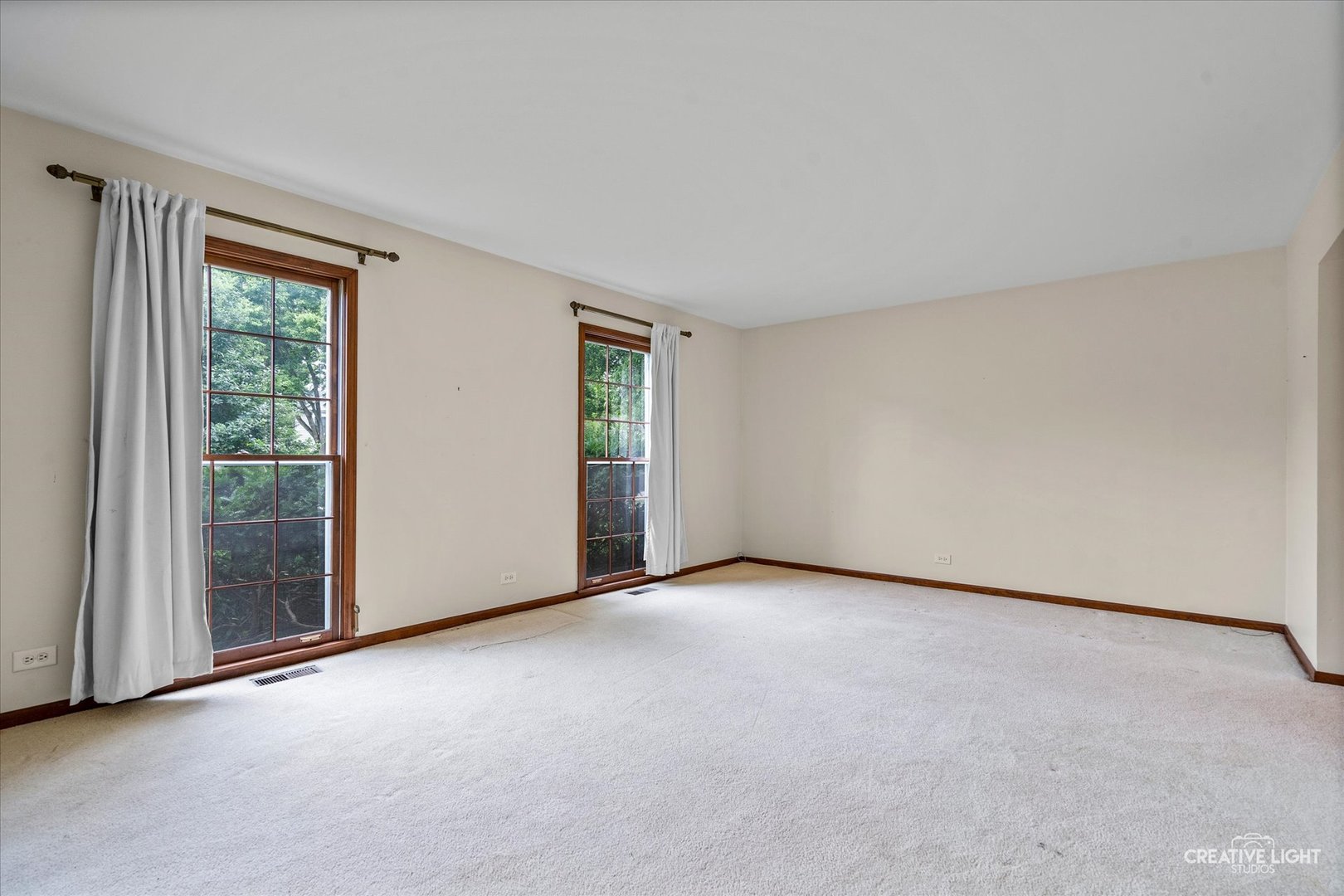 519 Hamilton Drive, Wheaton, IL 60189
