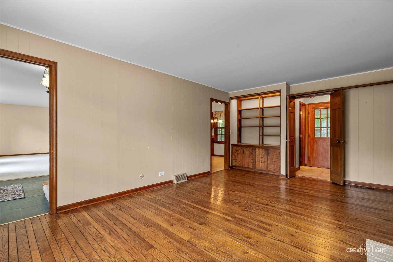 519 Hamilton Drive, Wheaton, IL 60189