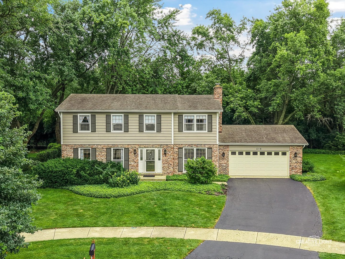 519 Hamilton Drive, Wheaton, IL 60189