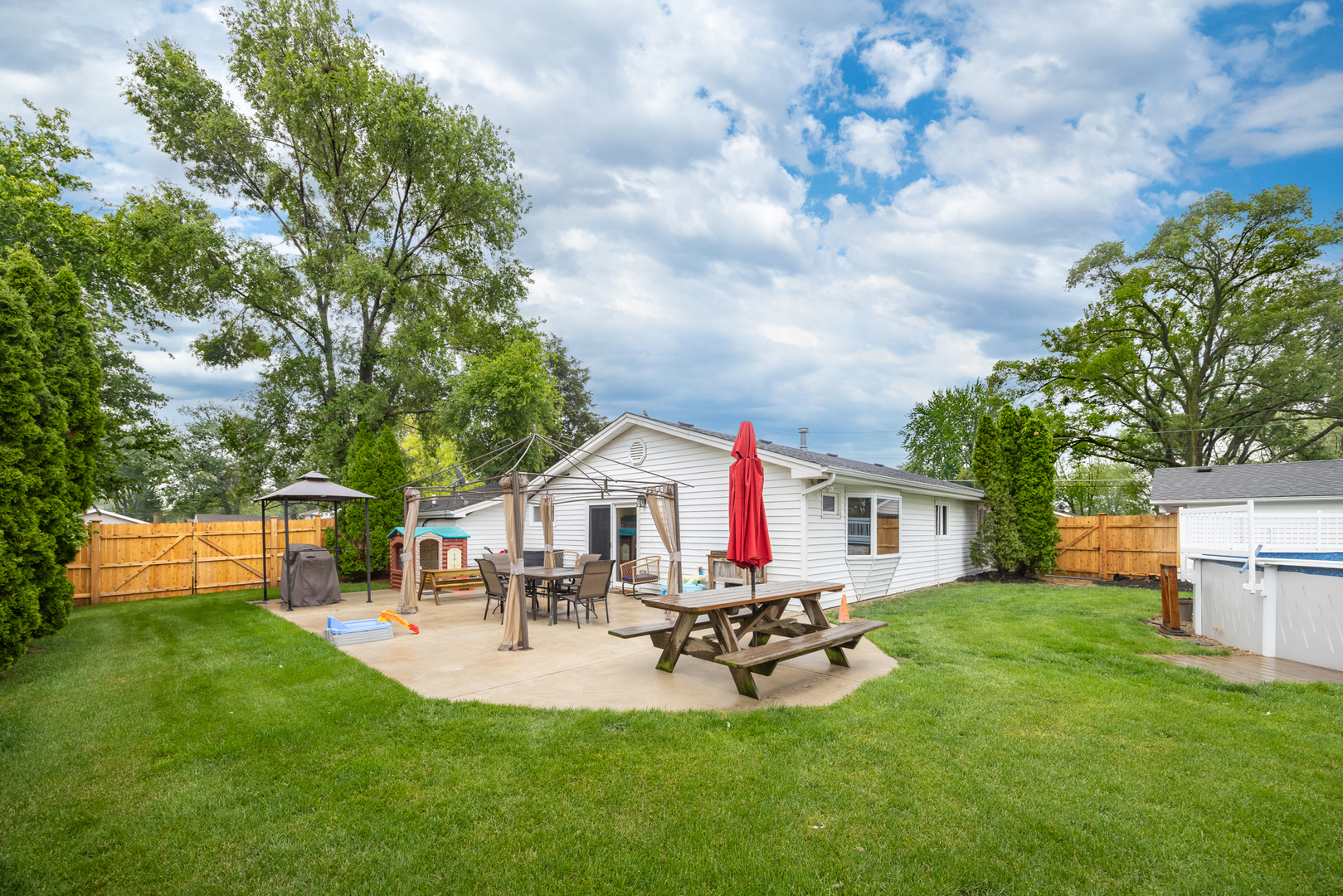 16430 S 89th Avenue, Orland Park, IL 60462