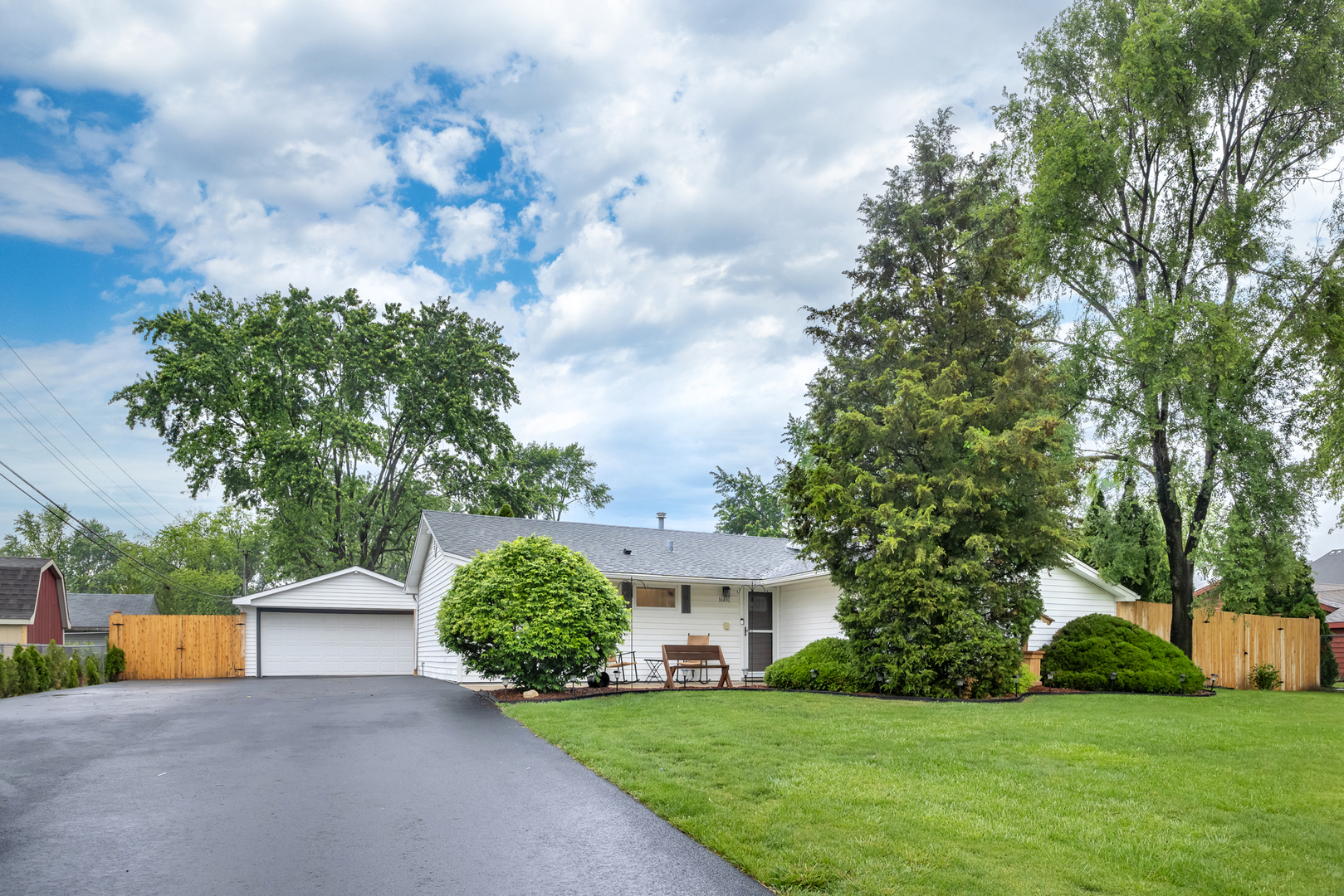 16430 S 89th Avenue, Orland Park, IL 60462
