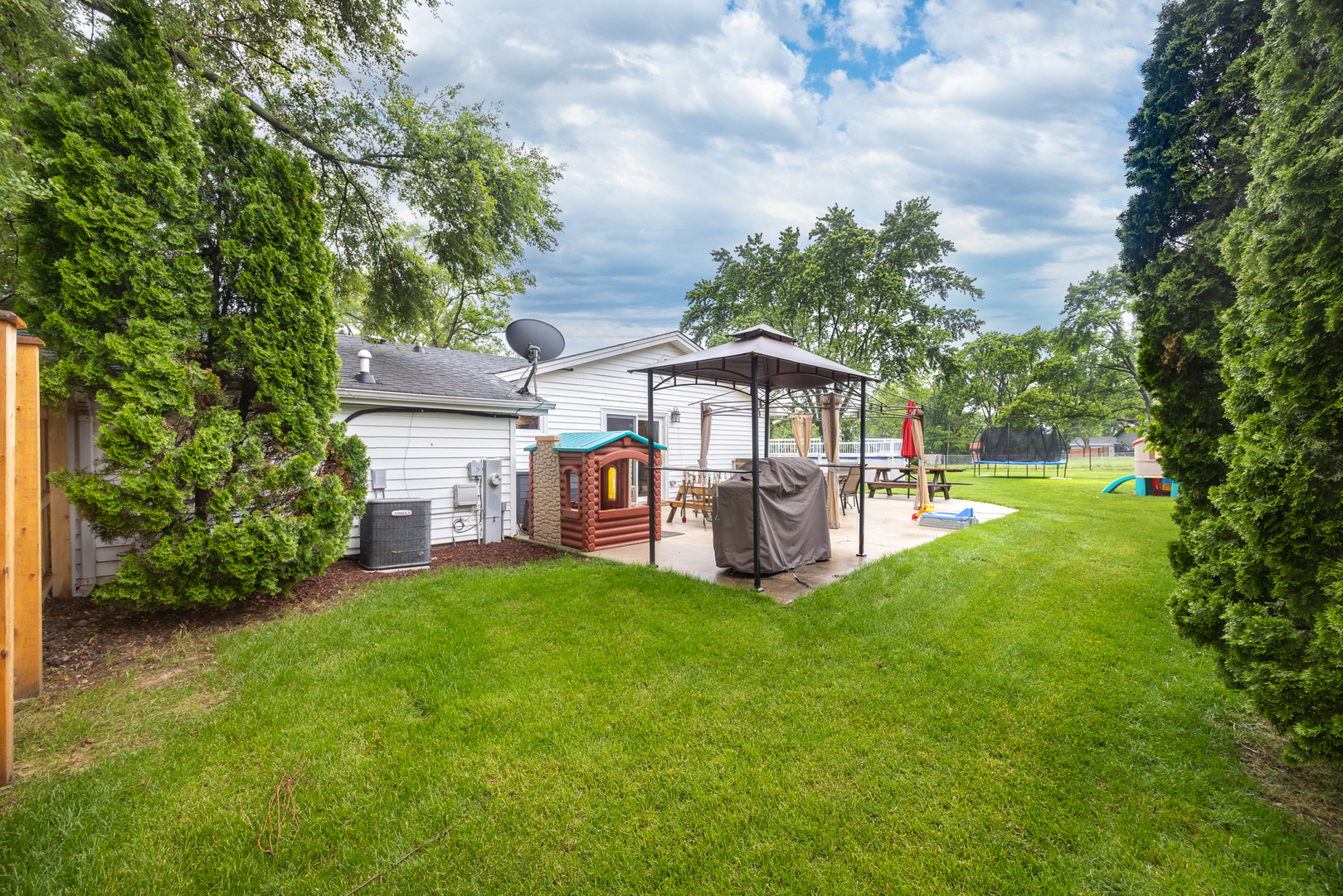 16430 S 89th Avenue, Orland Park, IL 60462
