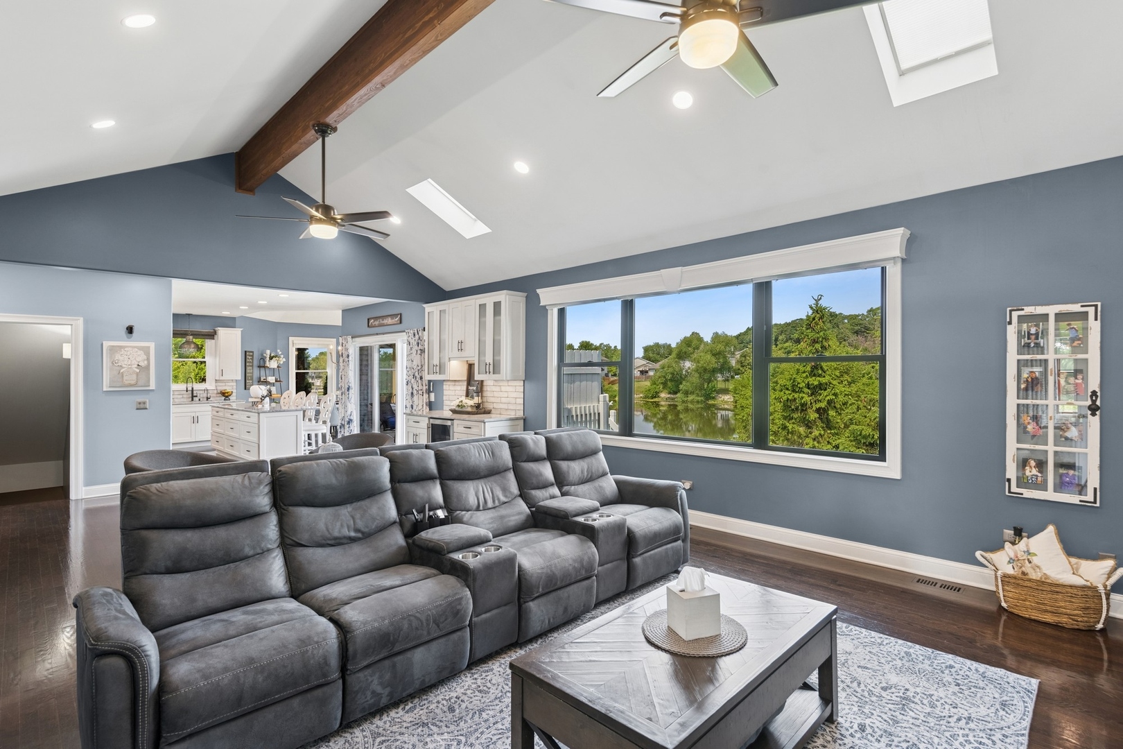 26060 W Lauren Drive, Channahon, IL 60410