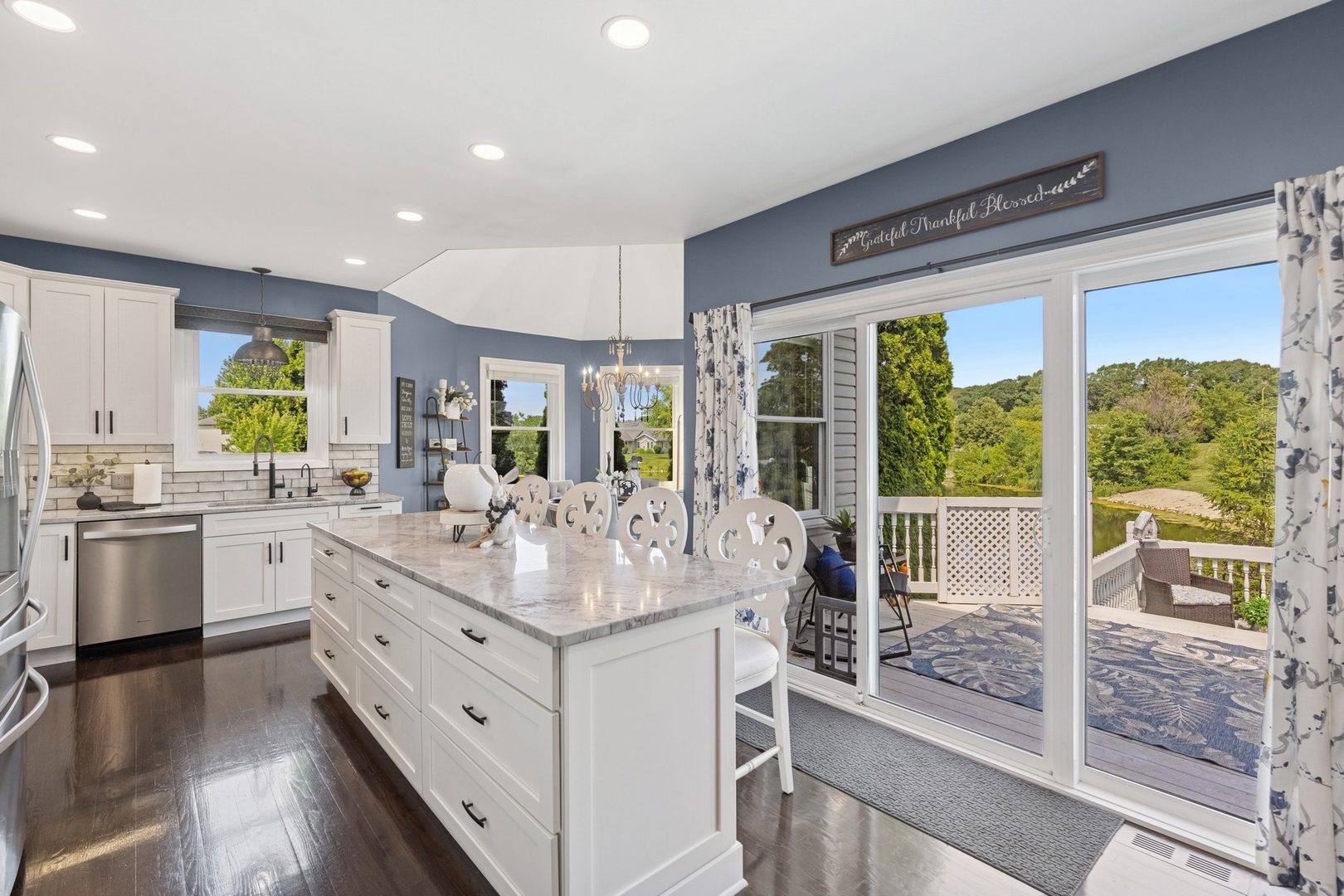 26060 W Lauren Drive, Channahon, IL 60410