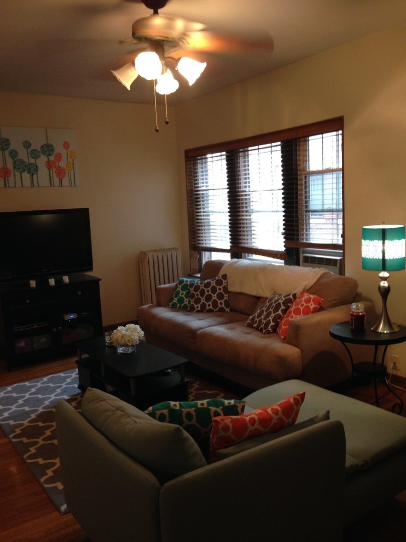 535 W Brompton Avenue #2S, Chicago, IL 60657