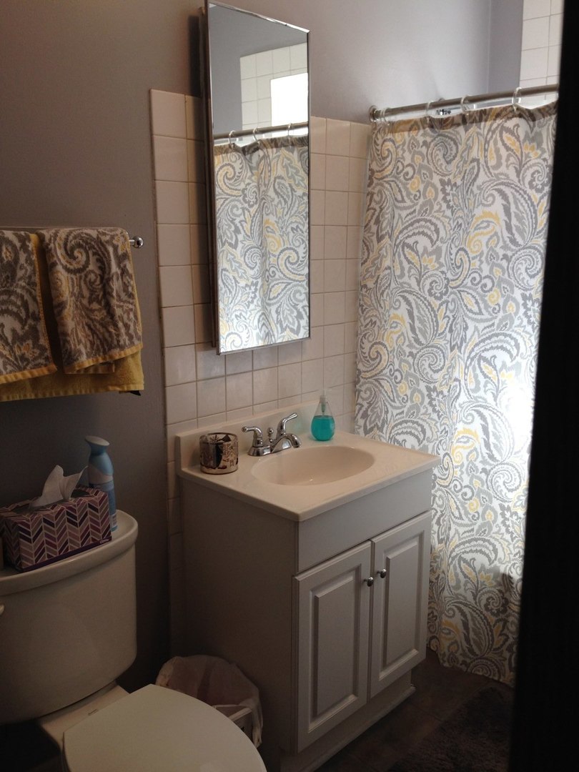 535 W Brompton Avenue #2S, Chicago, IL 60657