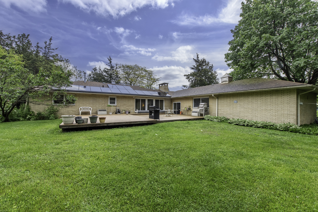 2632 E Bonnie Brook Lane, Waukegan, IL 60087