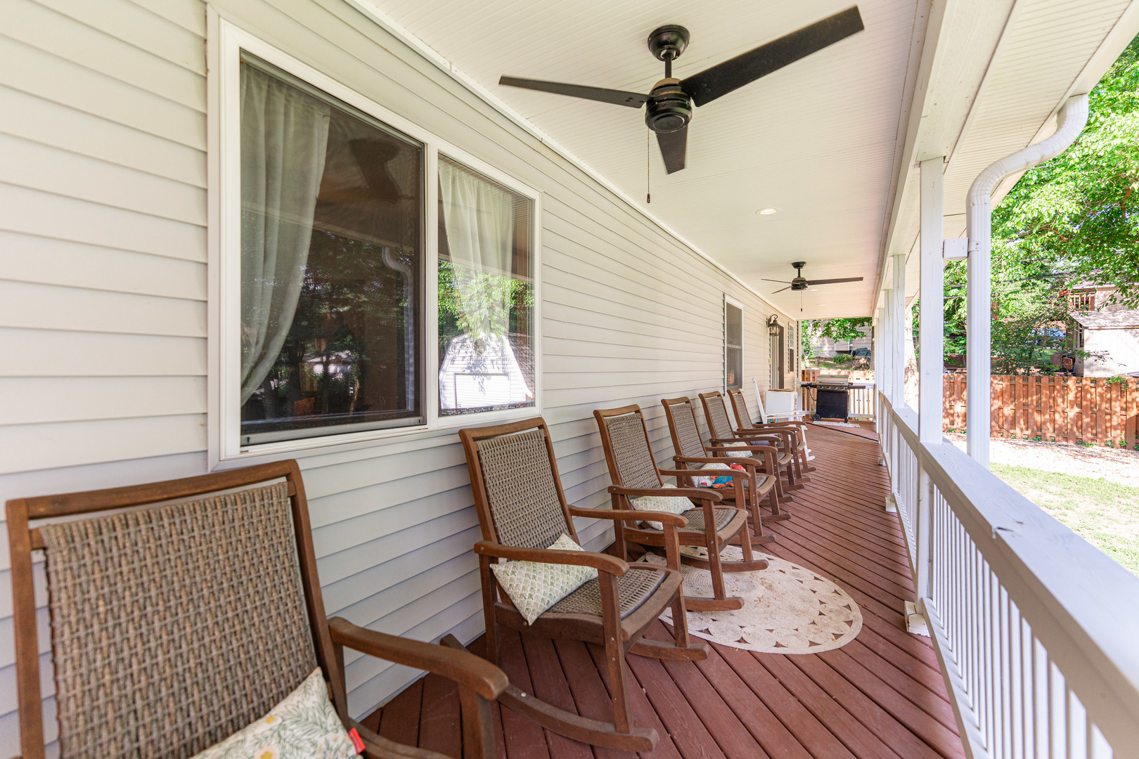 6N419 Forest Avenue, St. Charles, IL 60174
