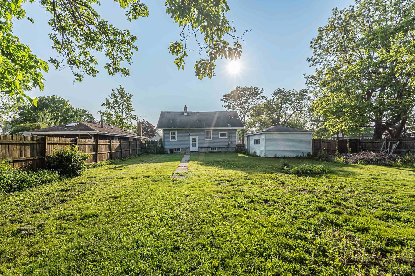 193 May Street, Bensenville, IL 60106