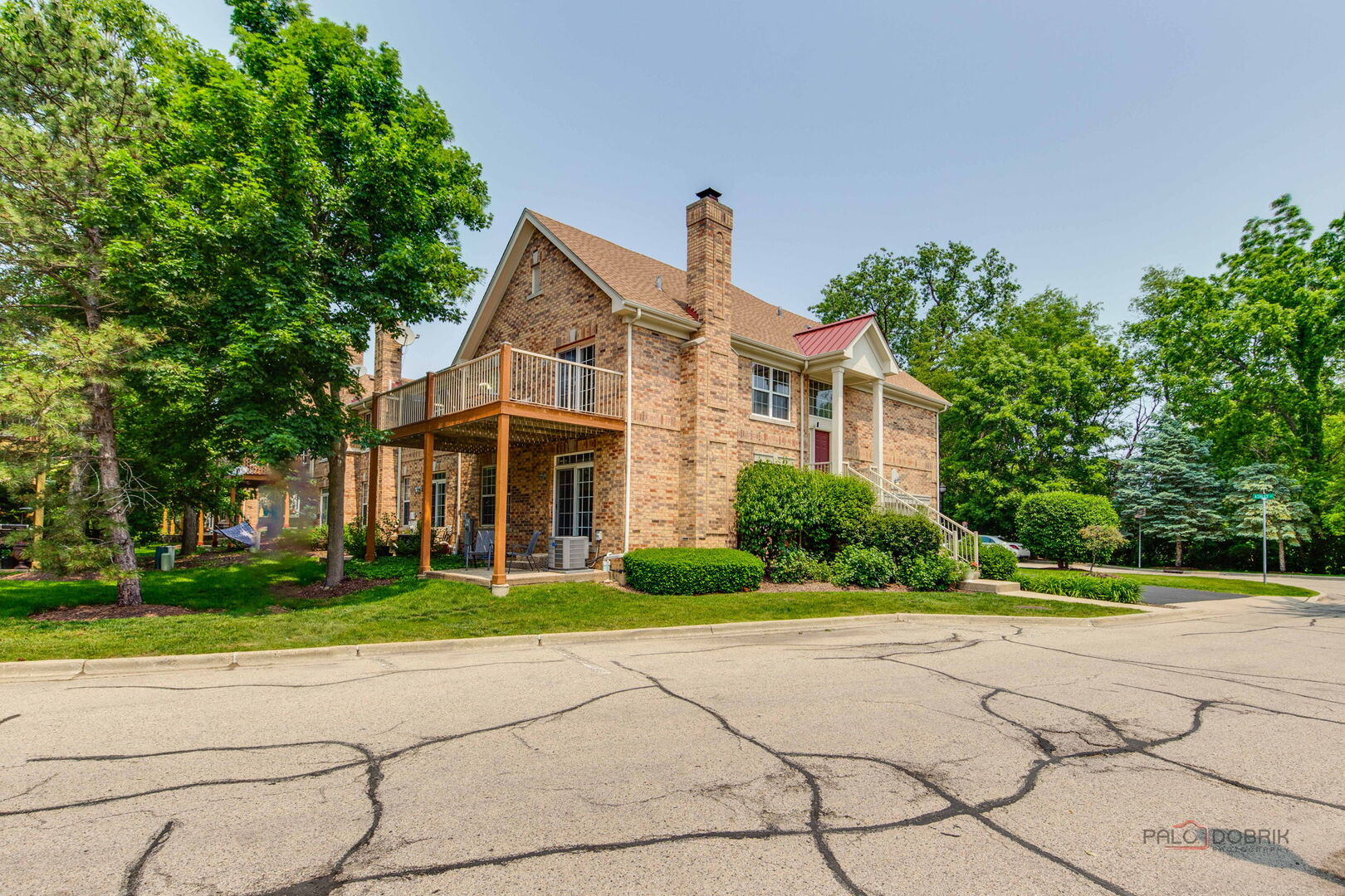 1296 Ashley Court, Vernon Hills, IL 60061
