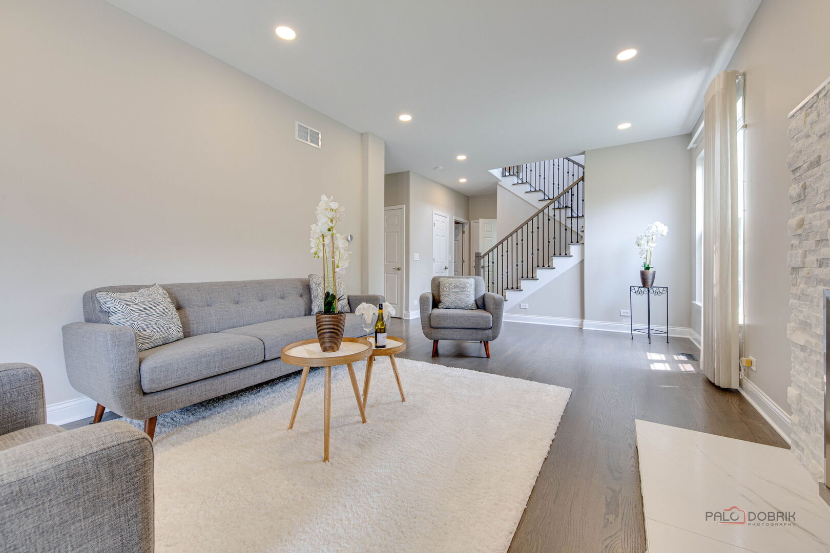 1296 Ashley Court, Vernon Hills, IL 60061