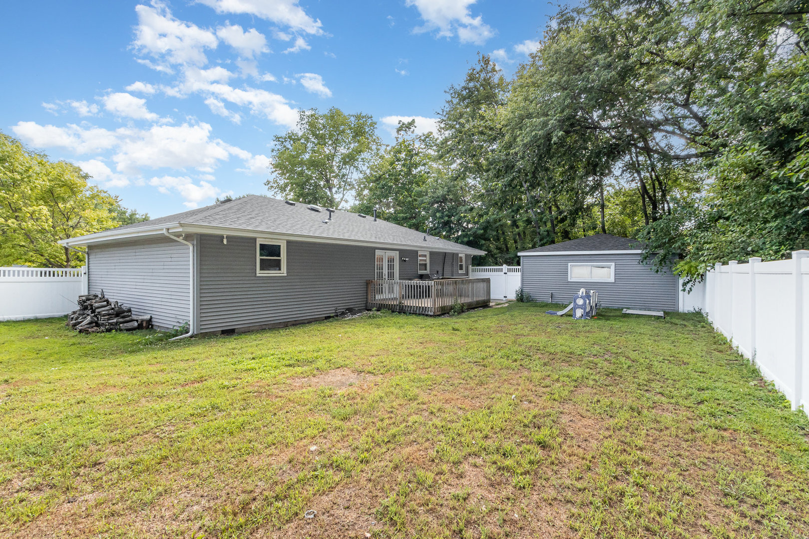 250 E 1st Street, Braidwood, IL 60408