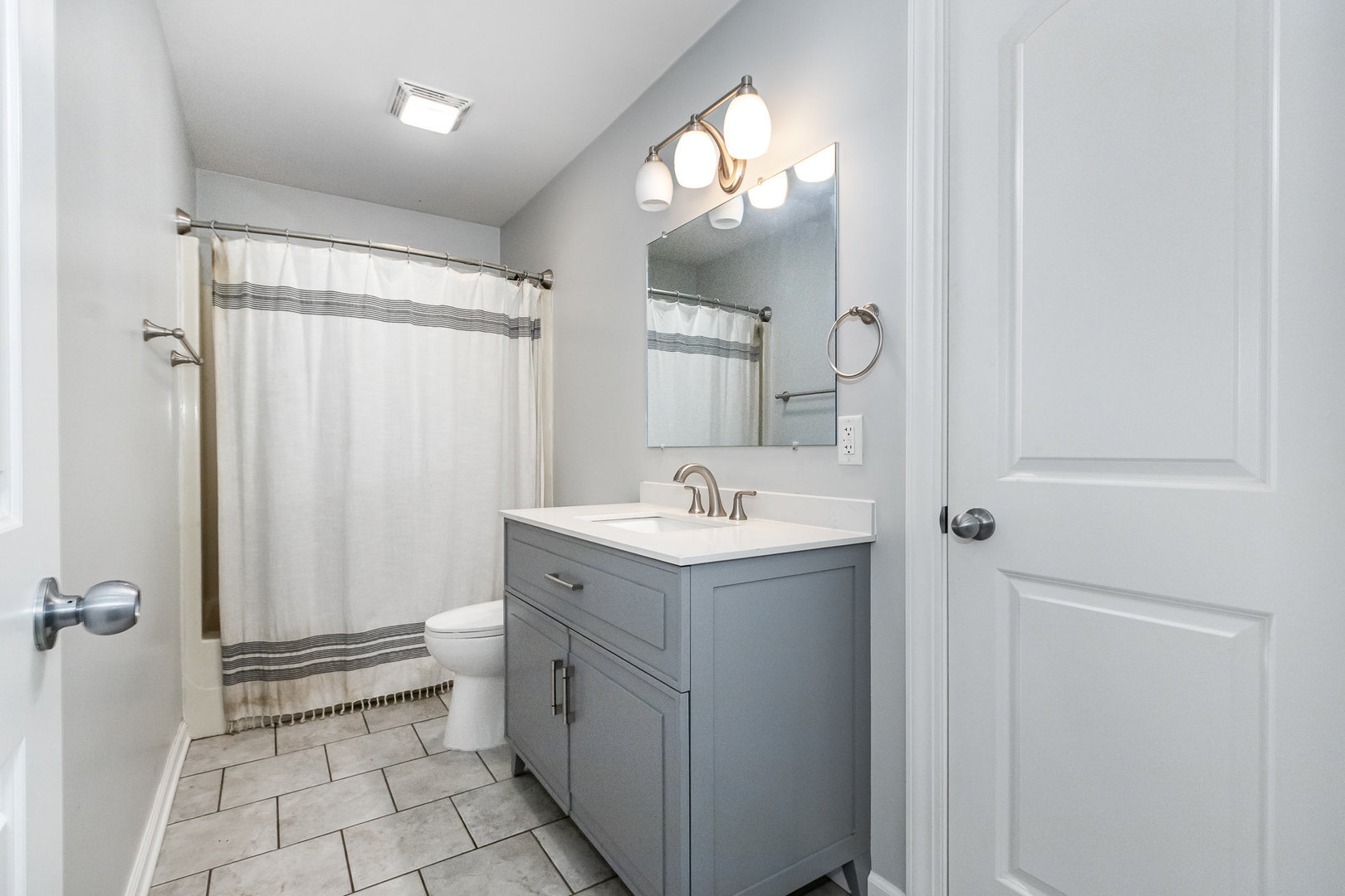 250 E 1st Street, Braidwood, IL 60408