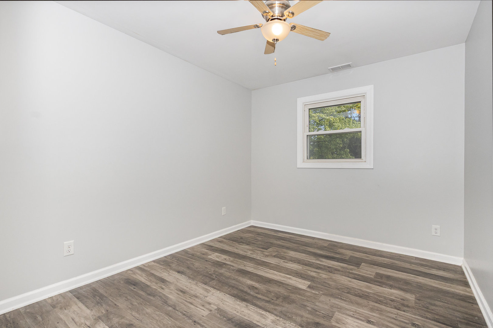 250 E 1st Street, Braidwood, IL 60408