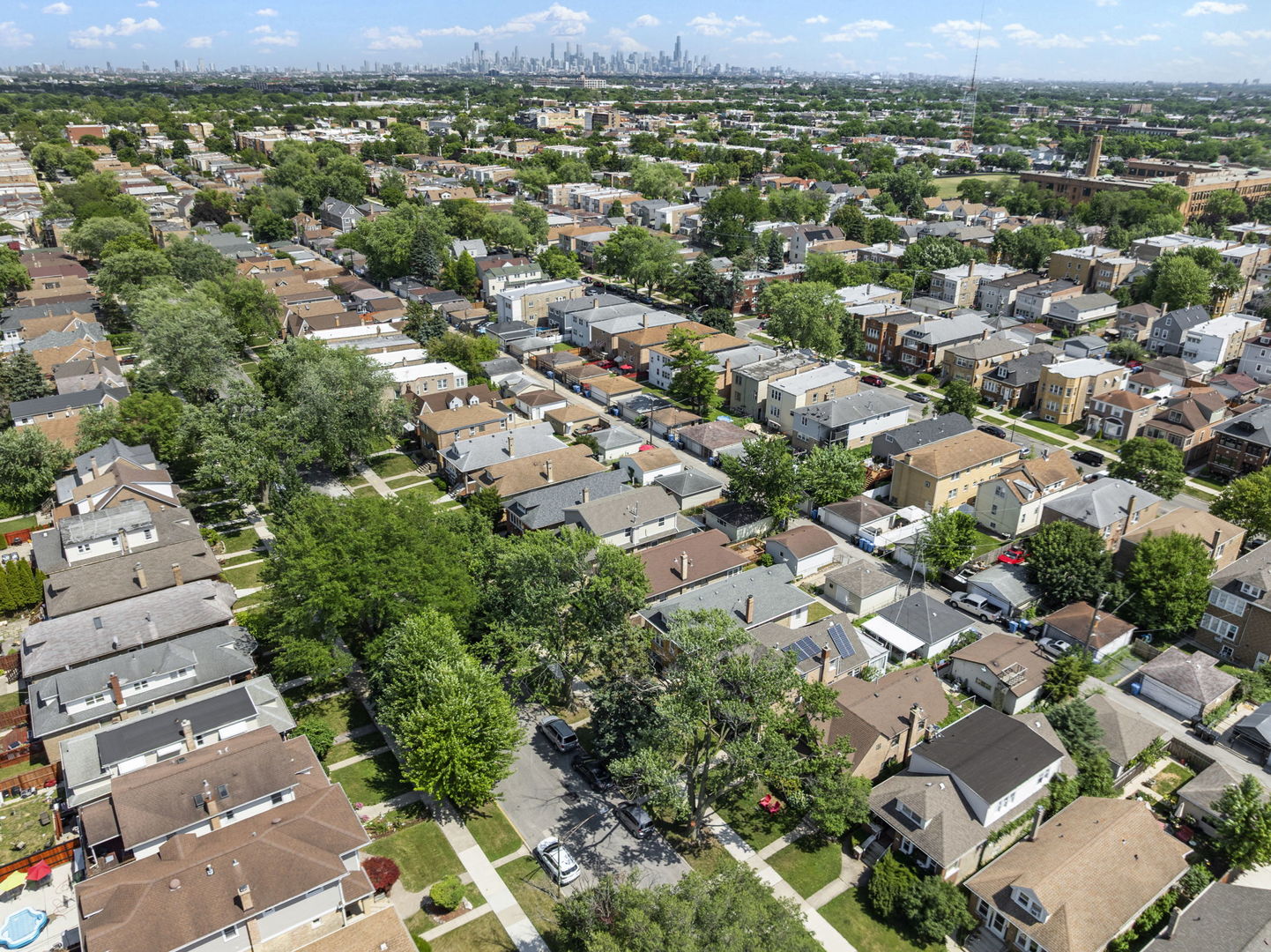 5121 W Newport Avenue, Chicago, IL 60641