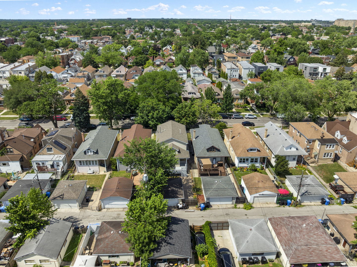 5121 W Newport Avenue, Chicago, IL 60641