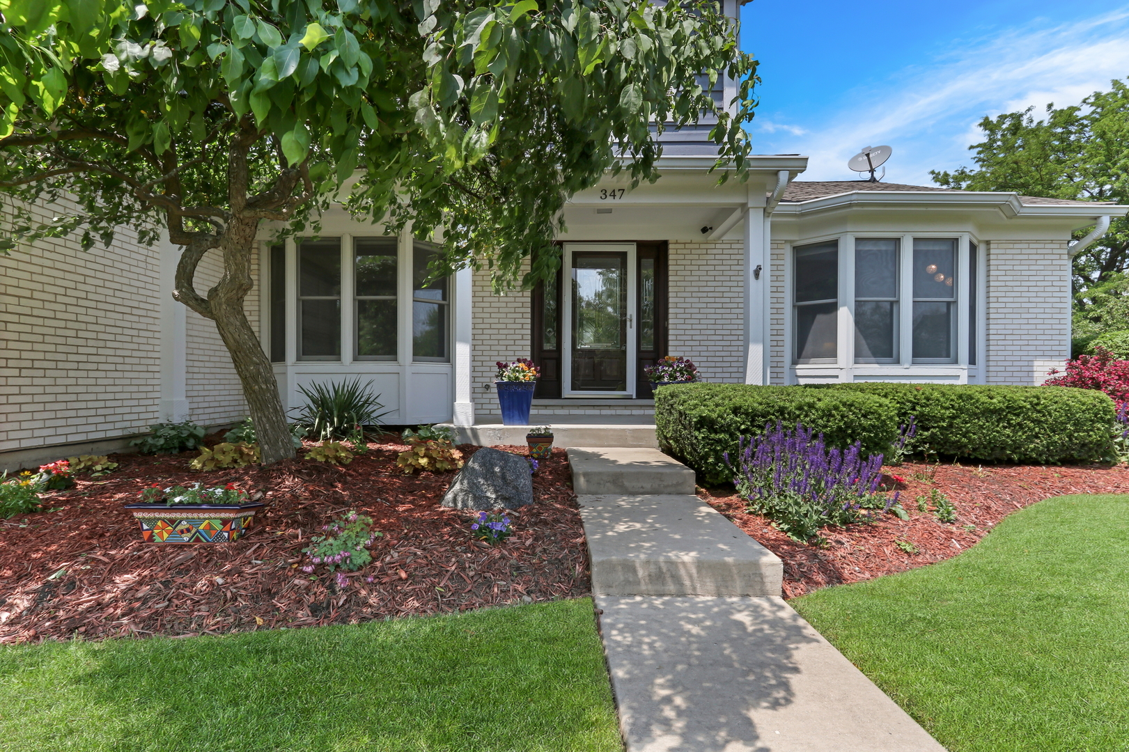 347 Yorkshire Drive, Mundelein, IL 60060