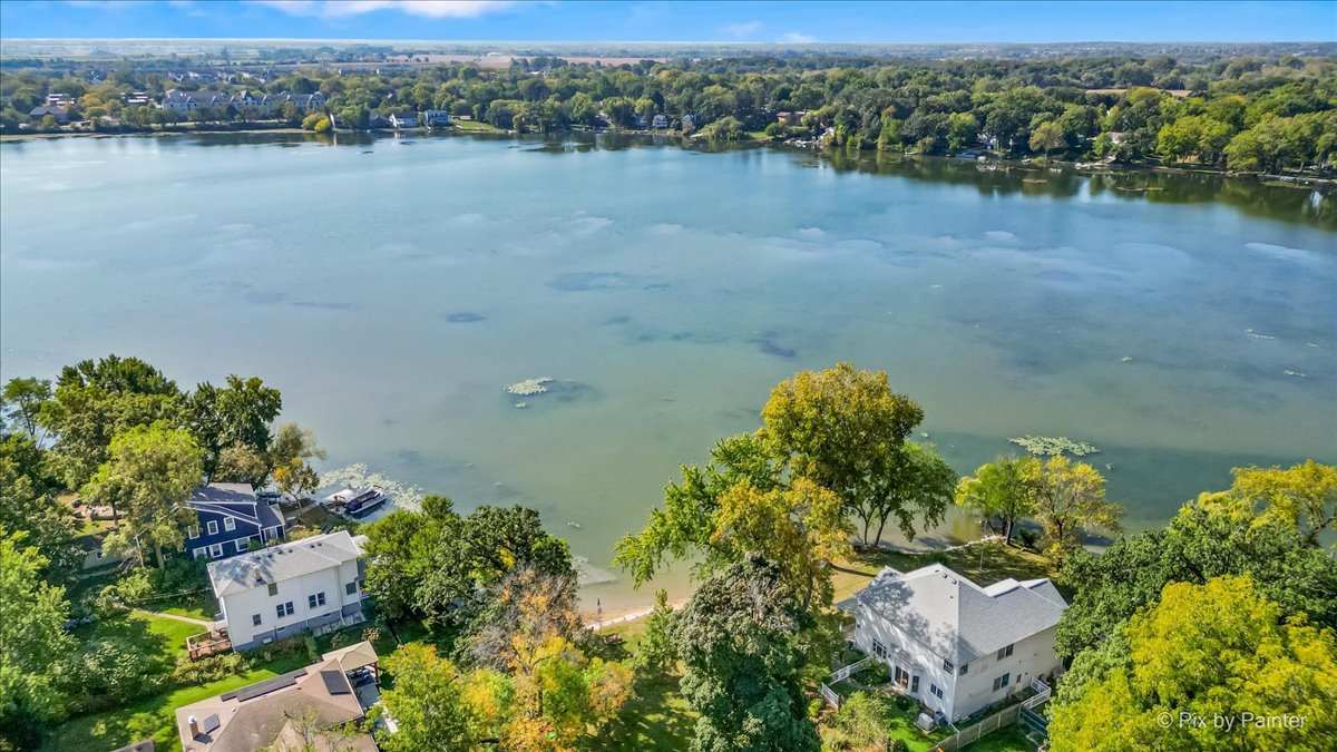 101 Burton Street, Grayslake, IL 60030