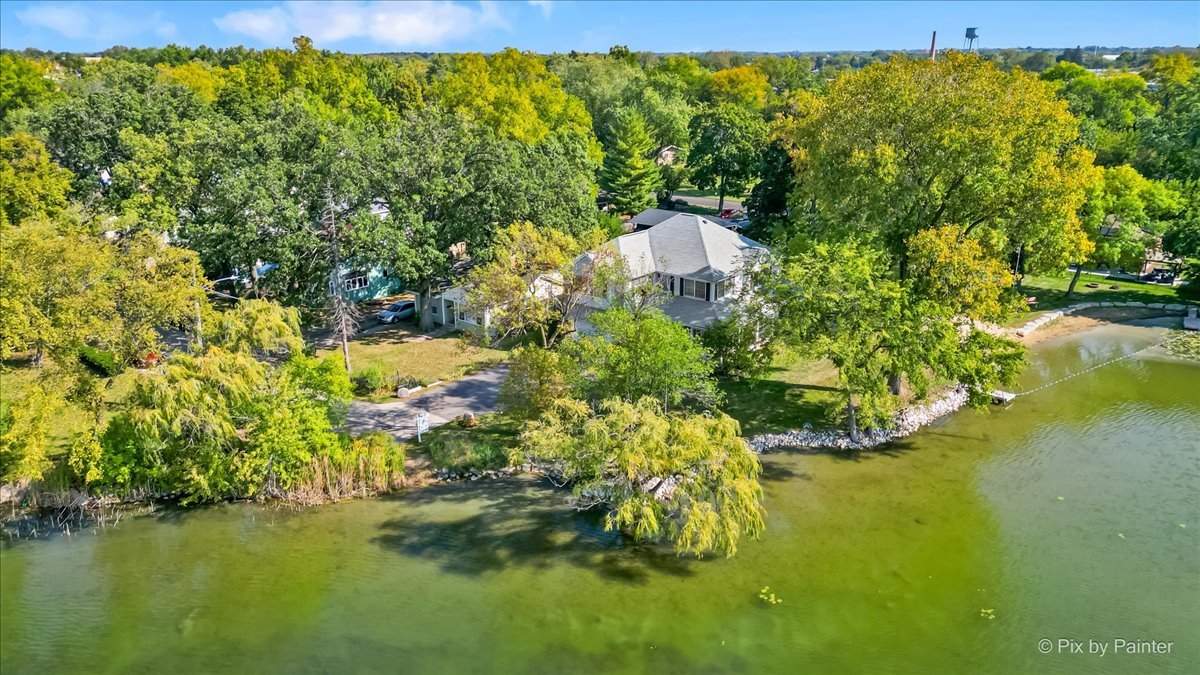 101 Burton Street, Grayslake, IL 60030