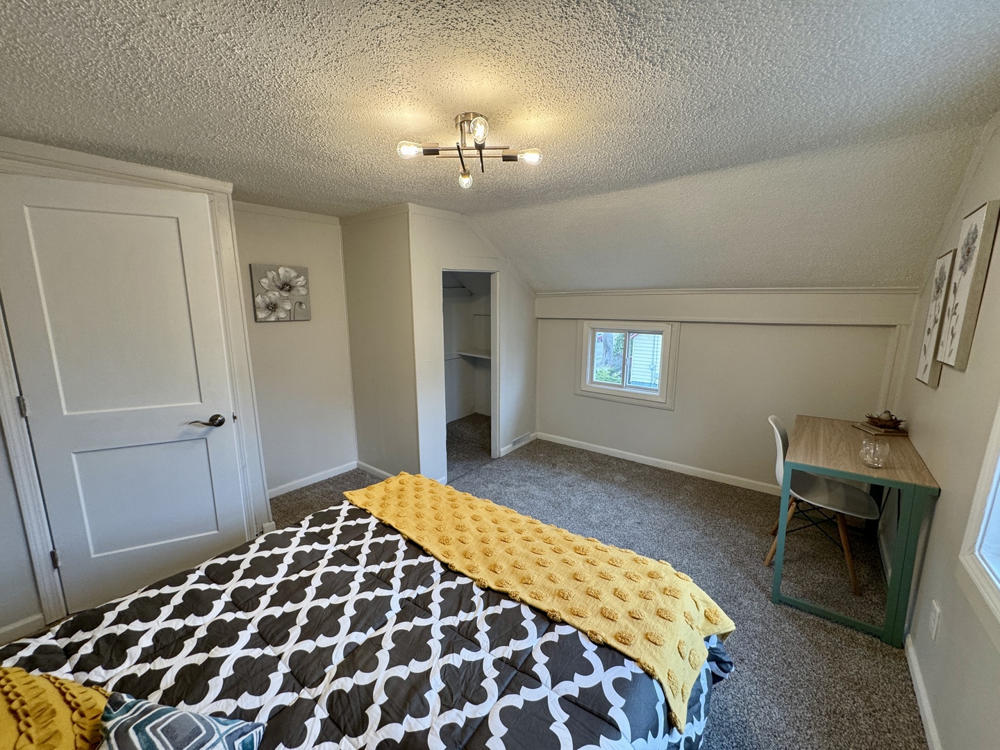 225 N Randolph Street, Princeton, IL 61356