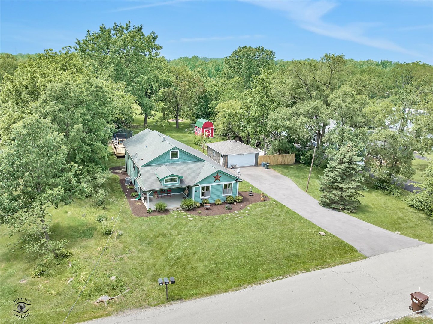 21440 S Hillside Road, Frankfort, IL 60423