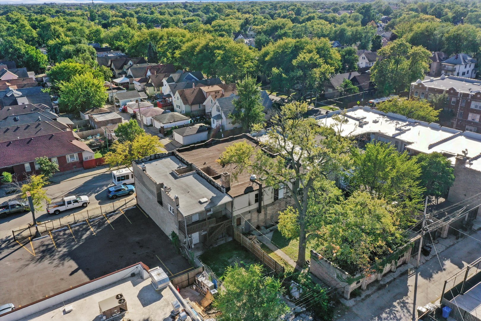 5242 W Division Street, Chicago, IL 60651