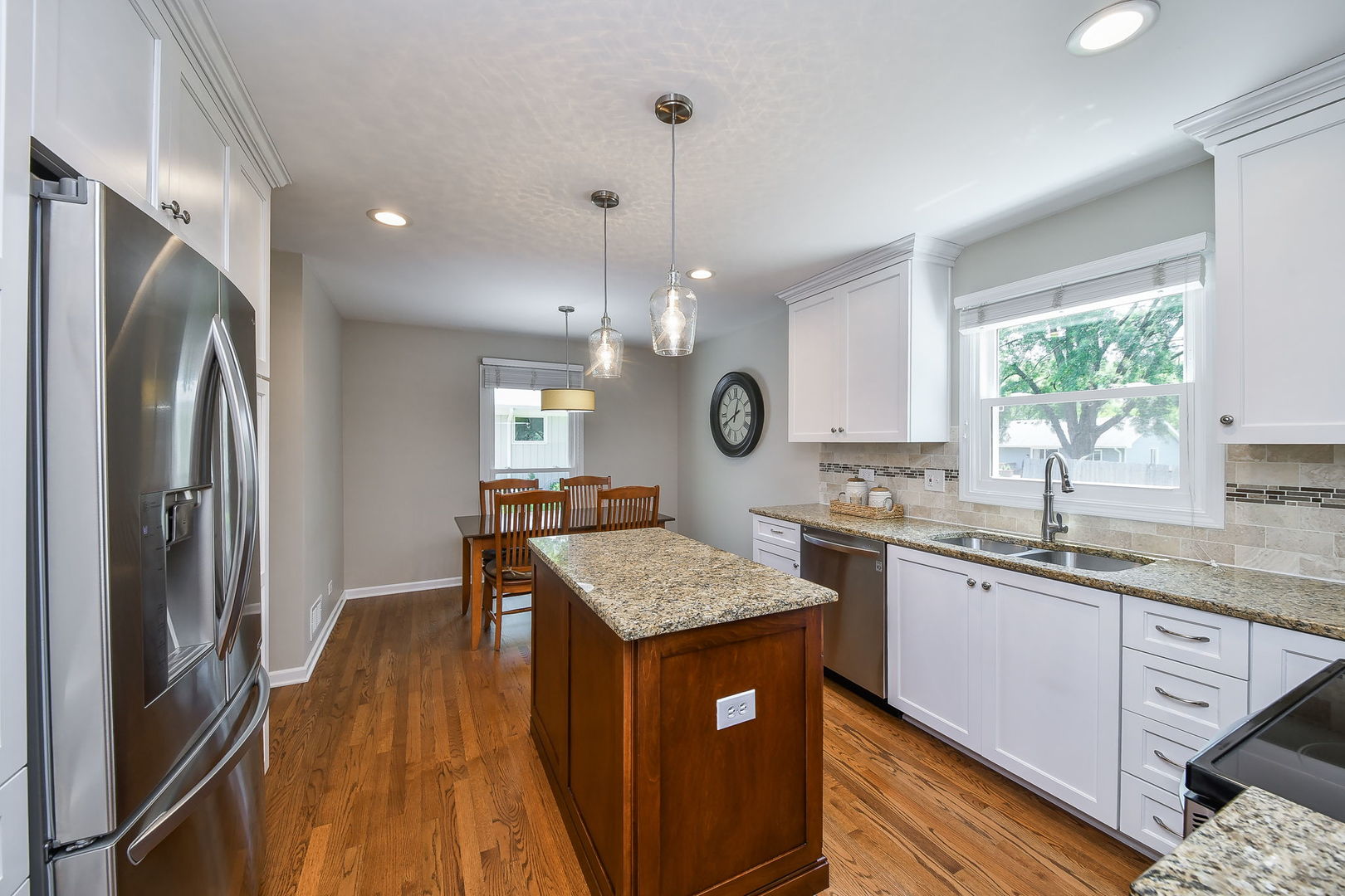 1326 Chestnut Ridge Drive, Naperville, IL 60540