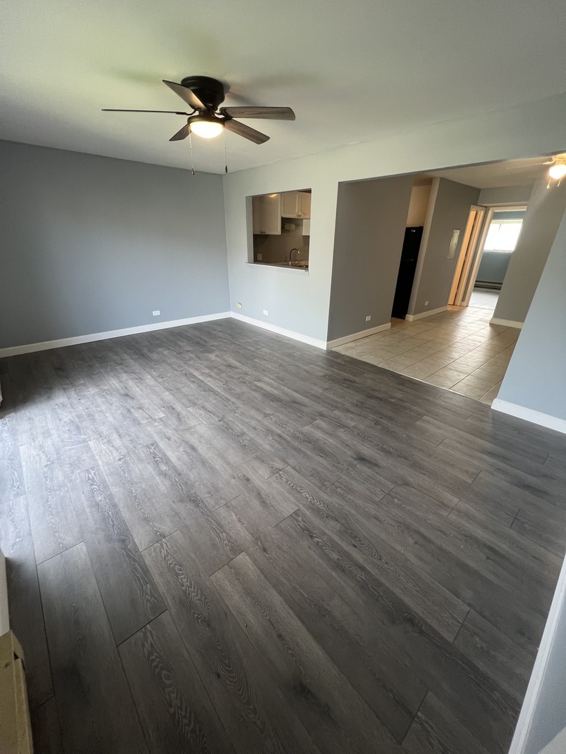 4018 Bonhill Drive #1A, Arlington Heights, IL 60004
