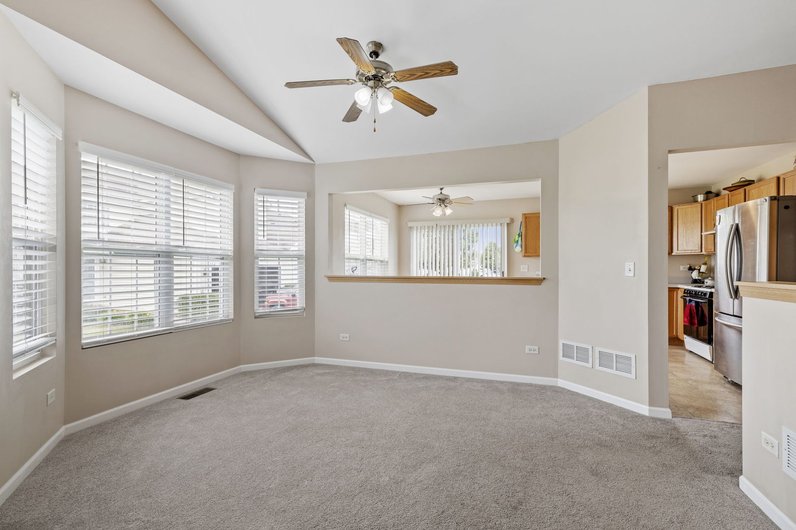 524 Prairie View Drive, Minooka, IL 60447