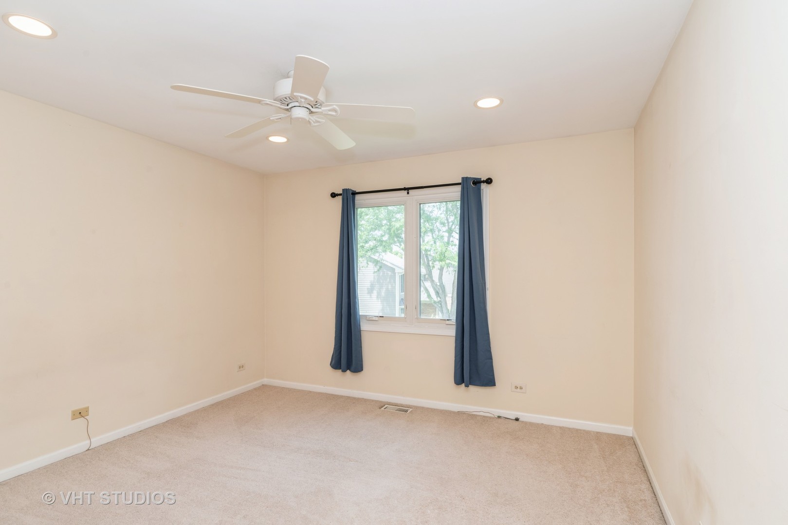 810 Braeman Court, Libertyville, IL 60048