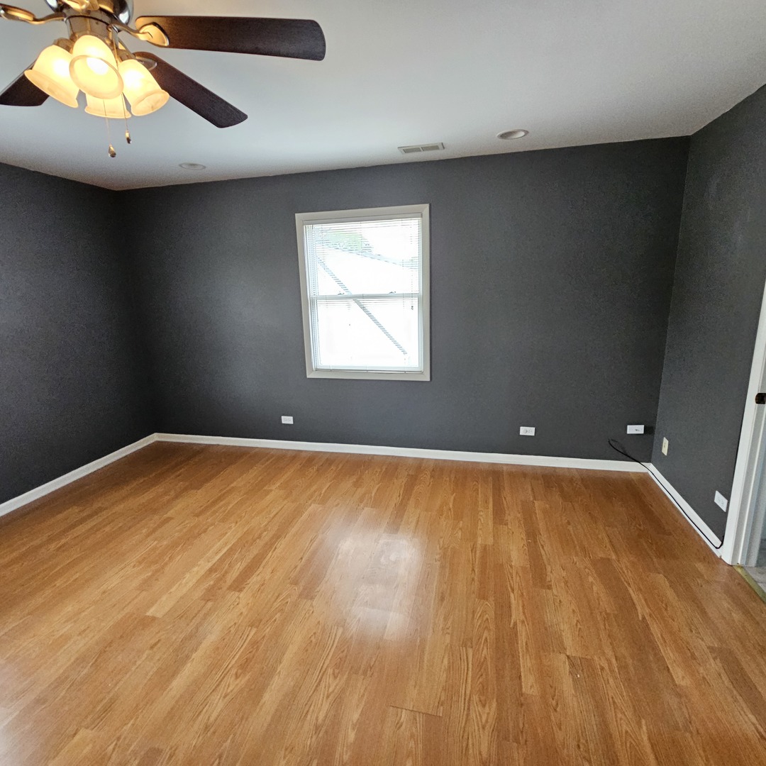 606 S York Street, Elmhurst, IL 60126